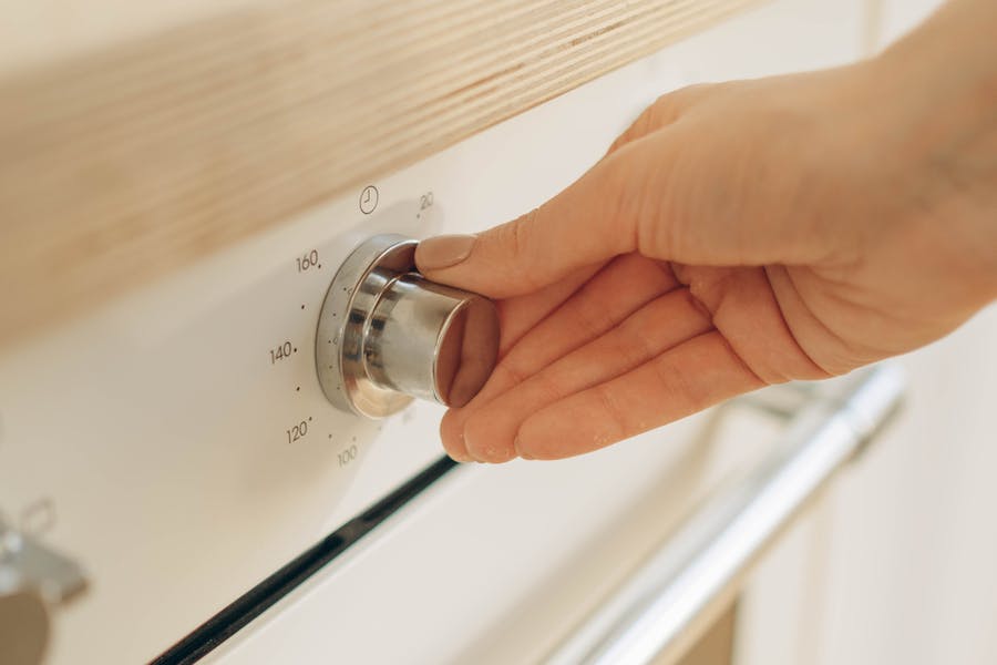 Best Types of Ovens for Baking Cakes Guide The Thin Kitchen